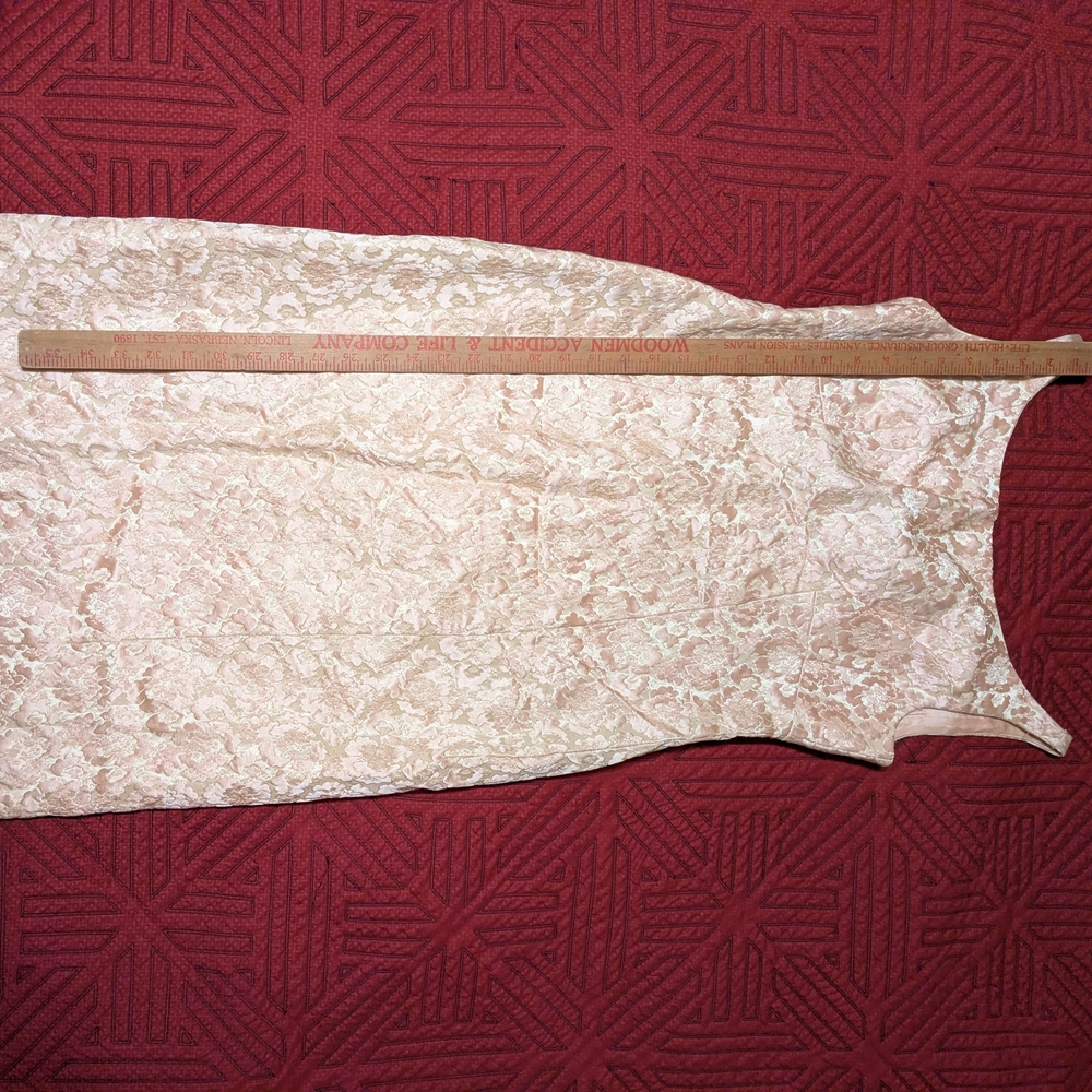 VINTAGE CUSTOM Sheath Dress, Elegant Pink and Cream Textured Floral - Picture 12 of 12